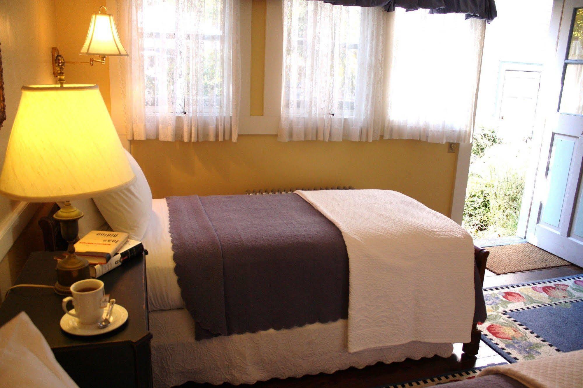 The Oak Bluffs Inn Ngoại thất bức ảnh