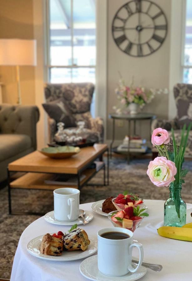 The Oak Bluffs Inn Ngoại thất bức ảnh